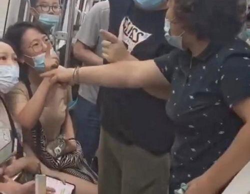 年轻网友爆料视频大全集,揭秘网络热点背后的真相  第1张